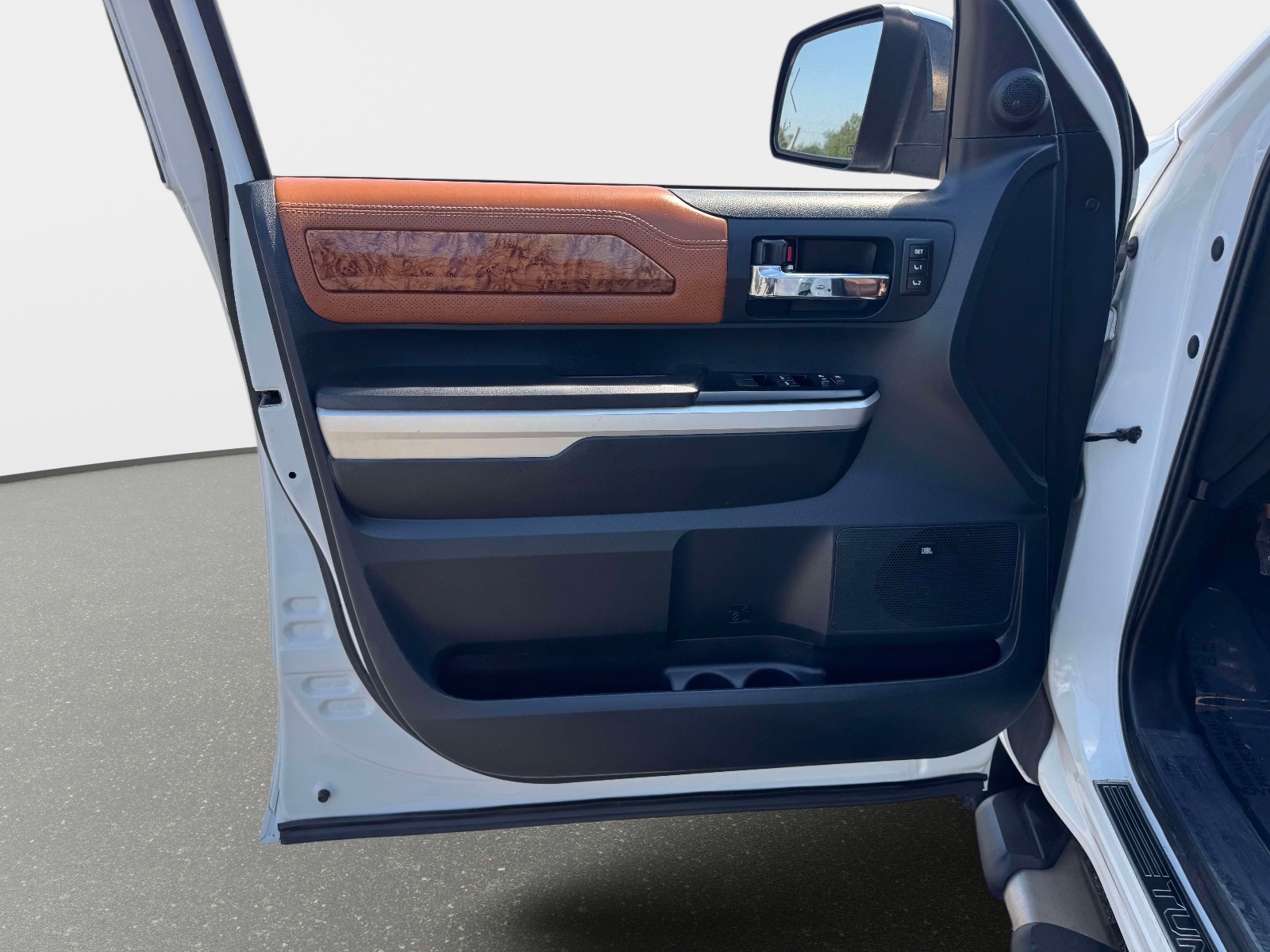 Used 2016 Toyota Tundra Truck