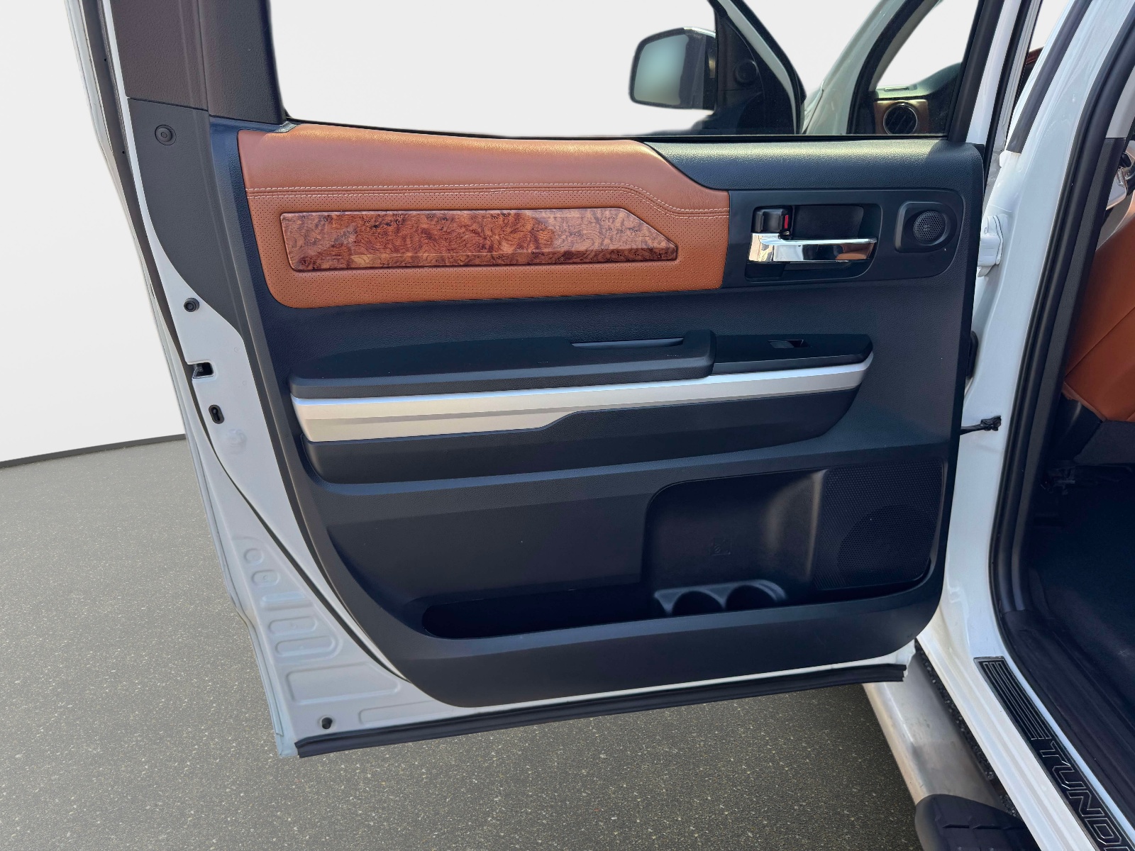 Used 2016 Toyota Tundra Truck