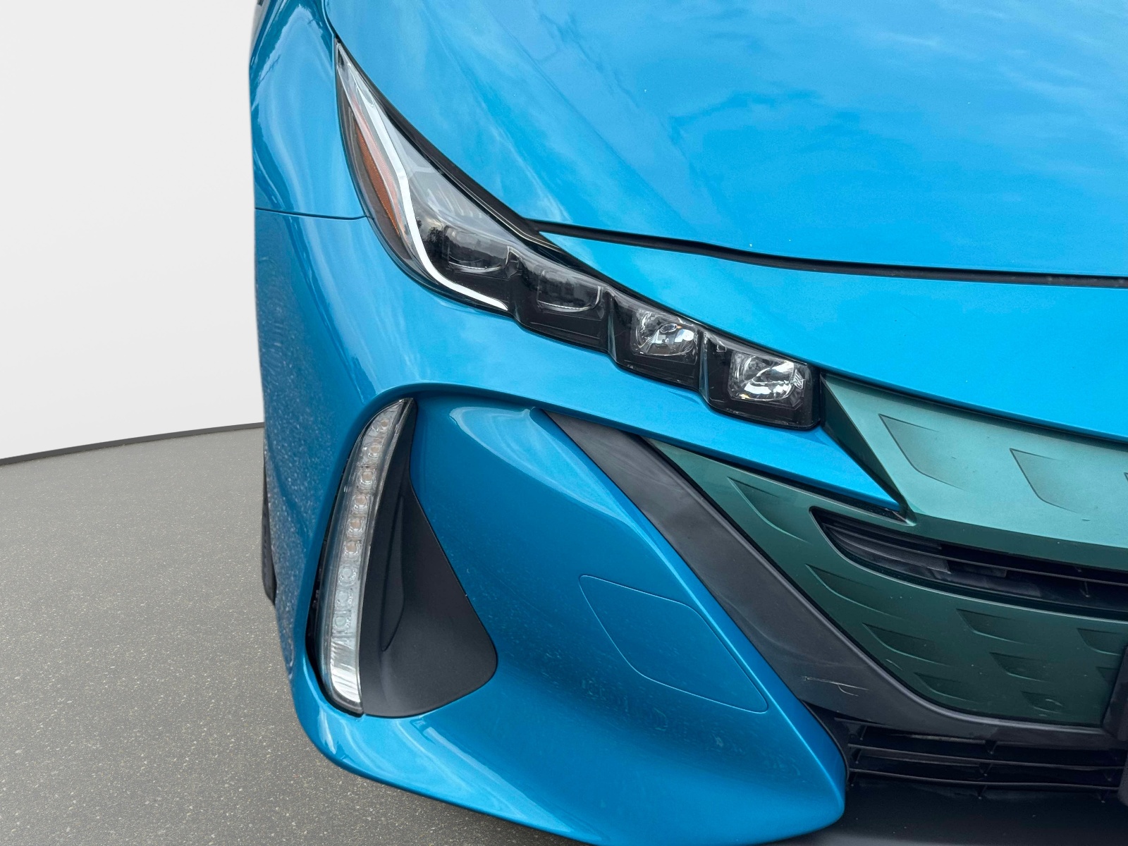 Used 2017 Toyota Prius Prime Hatchback