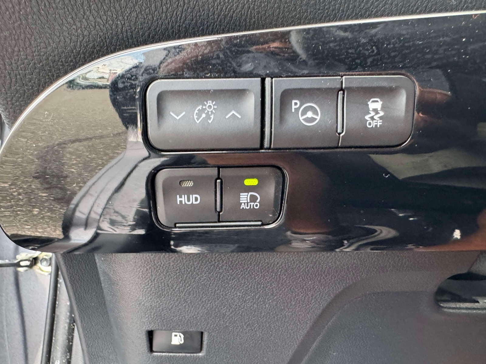 Used 2022 Toyota Prius Hatchback