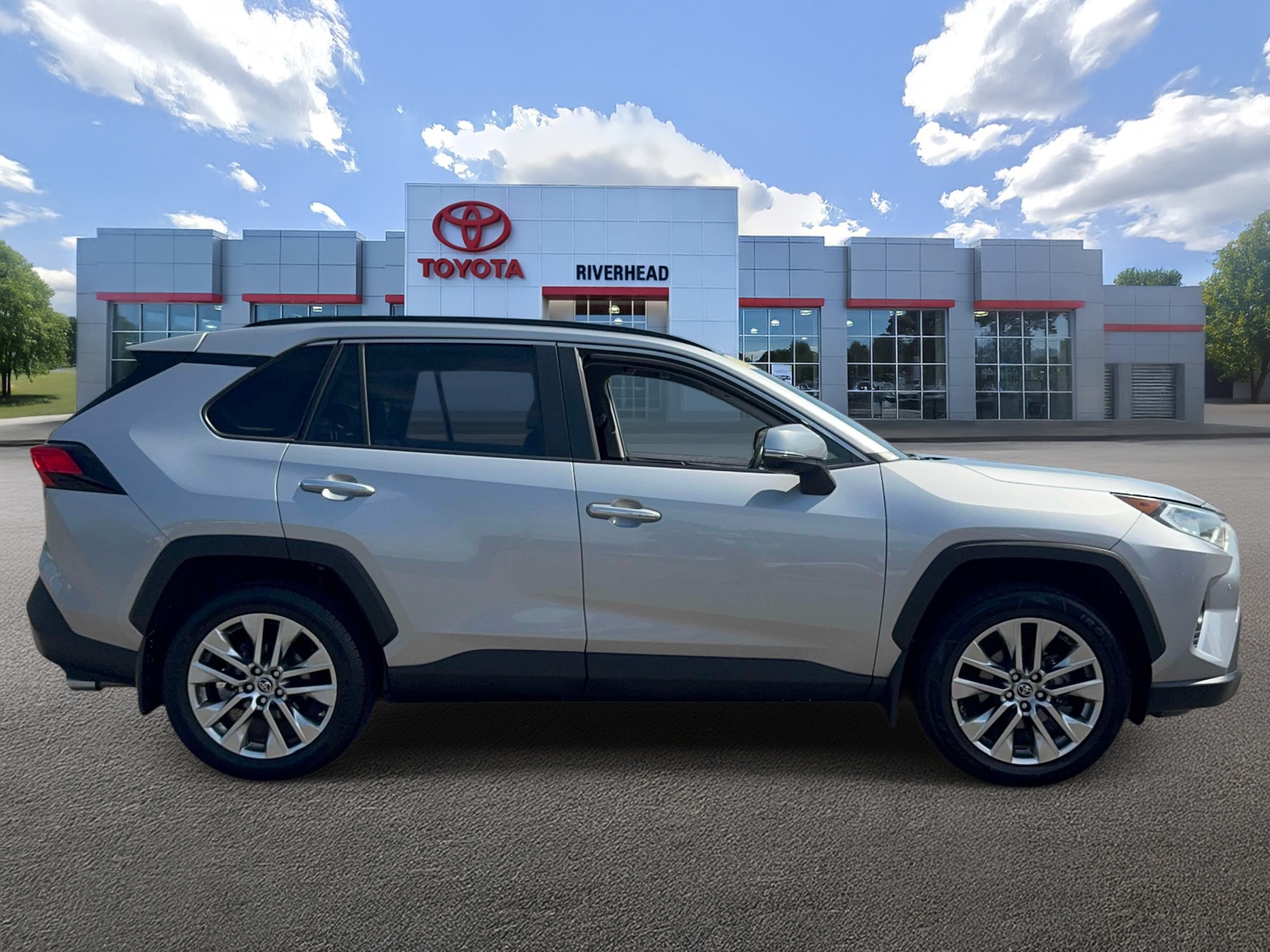 Used 2019 Toyota RAV4 SUV