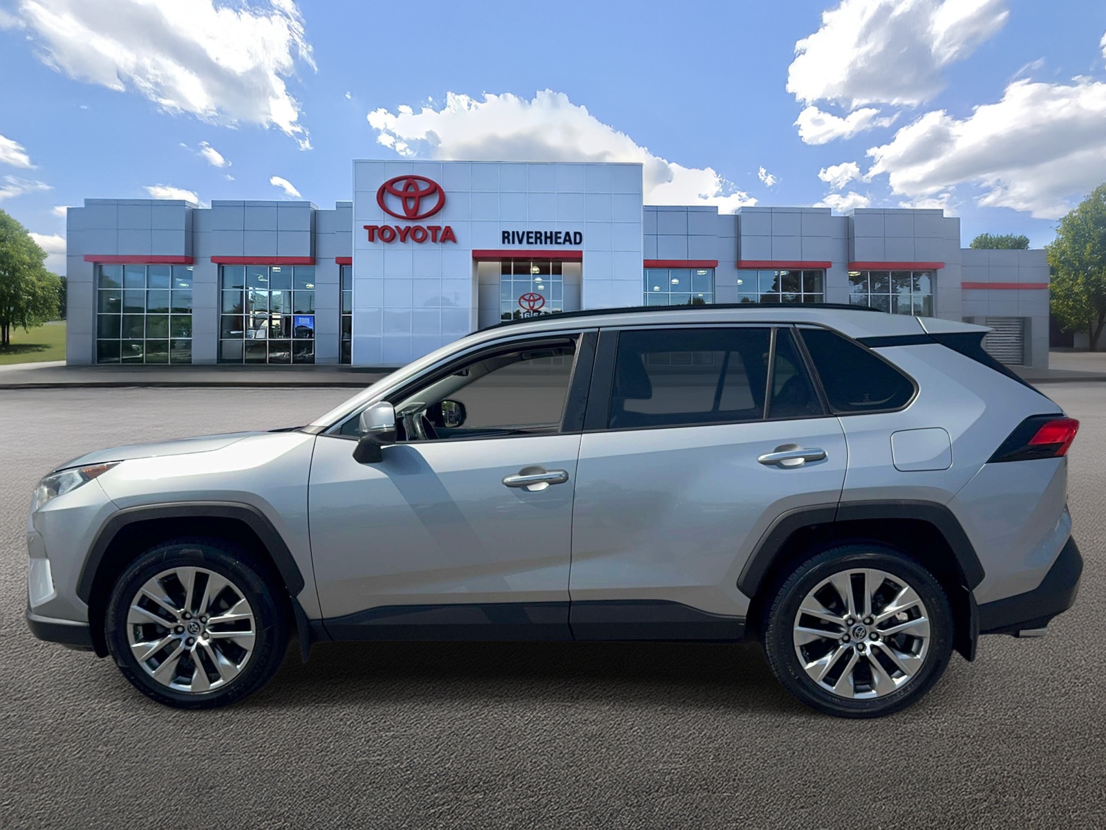 Used 2019 Toyota RAV4 SUV