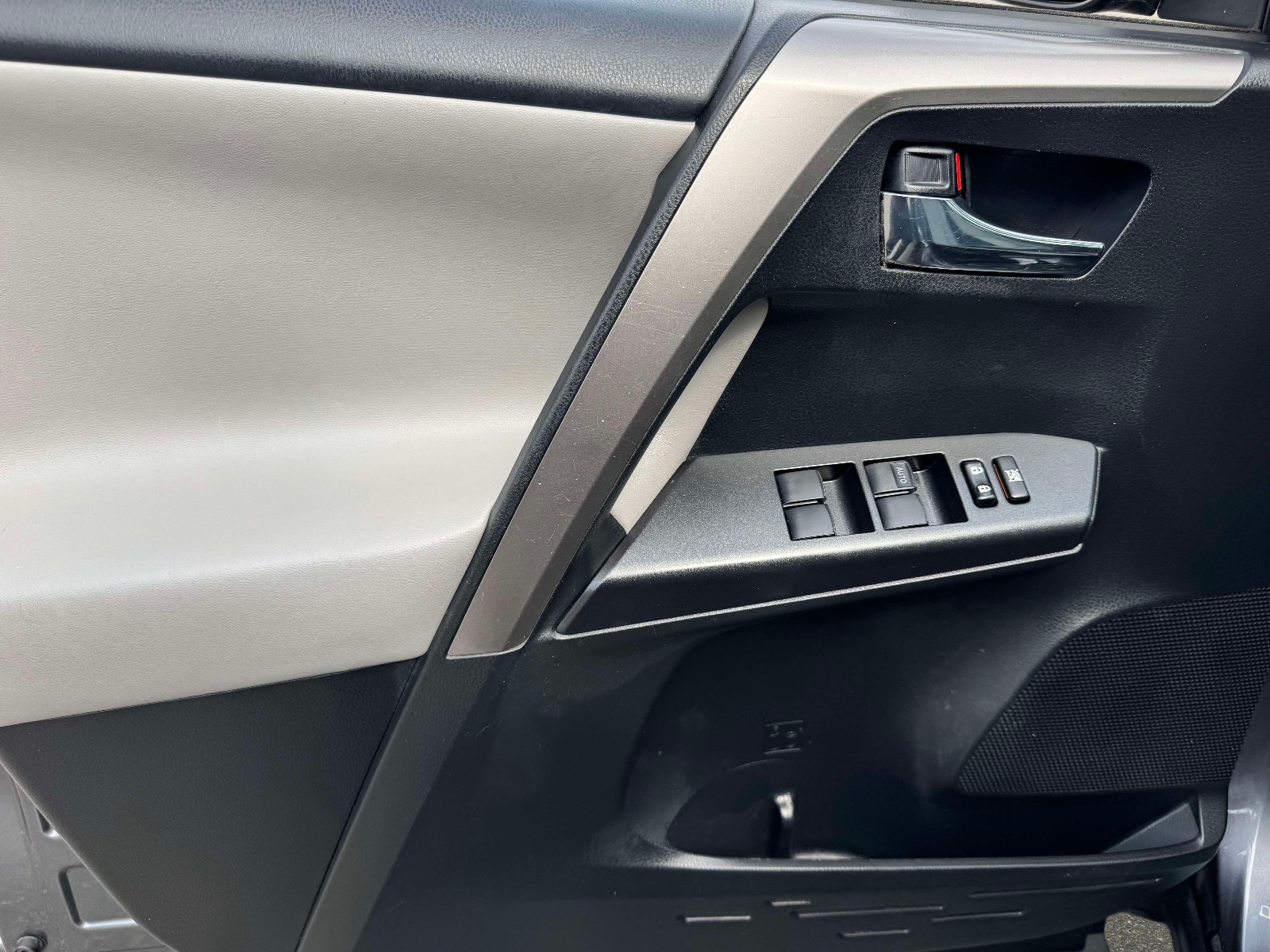Used 2017 Toyota RAV4 Hybrid SUV