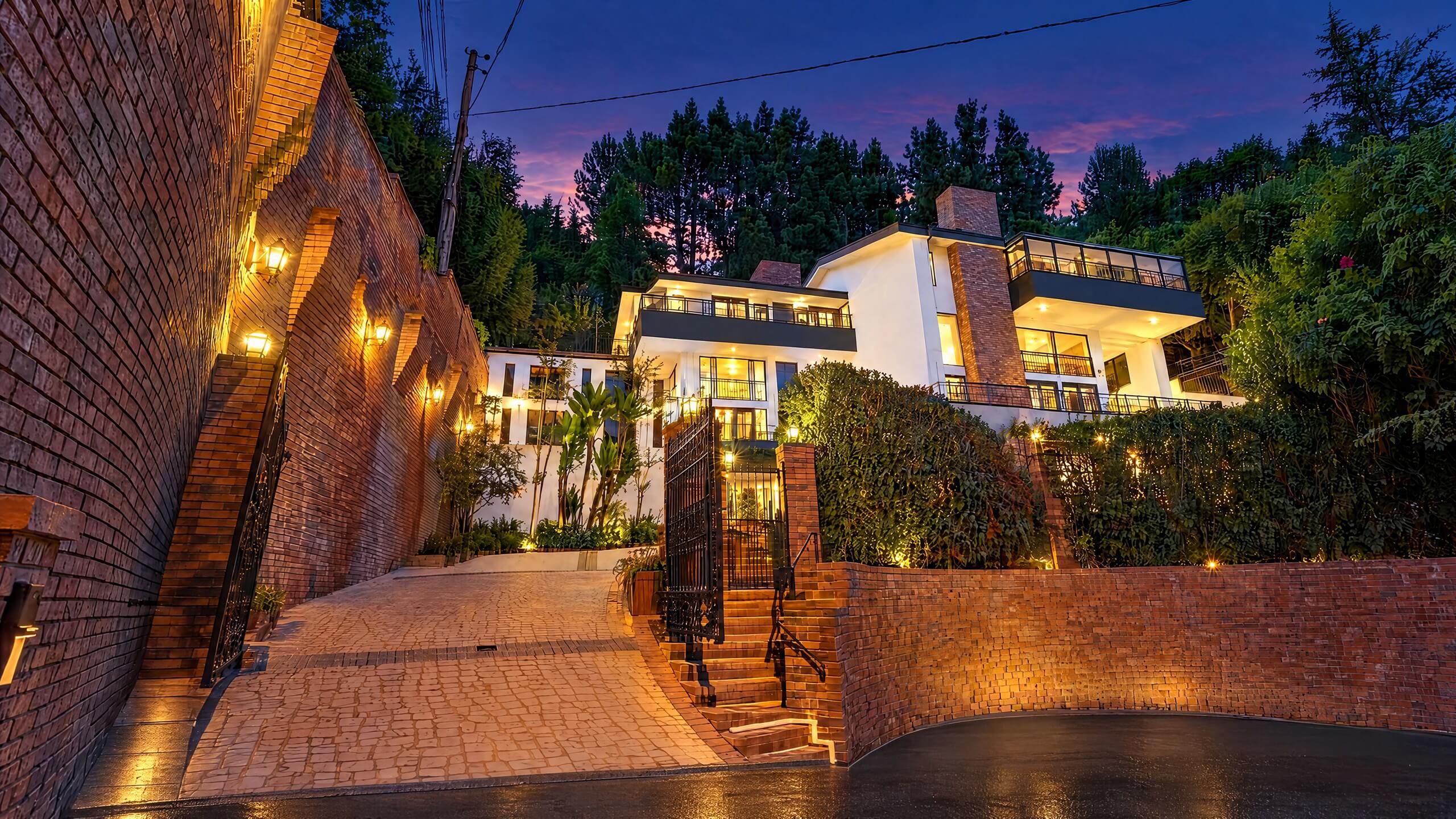 1242 Angelo Dr, Beverly Hills, CA