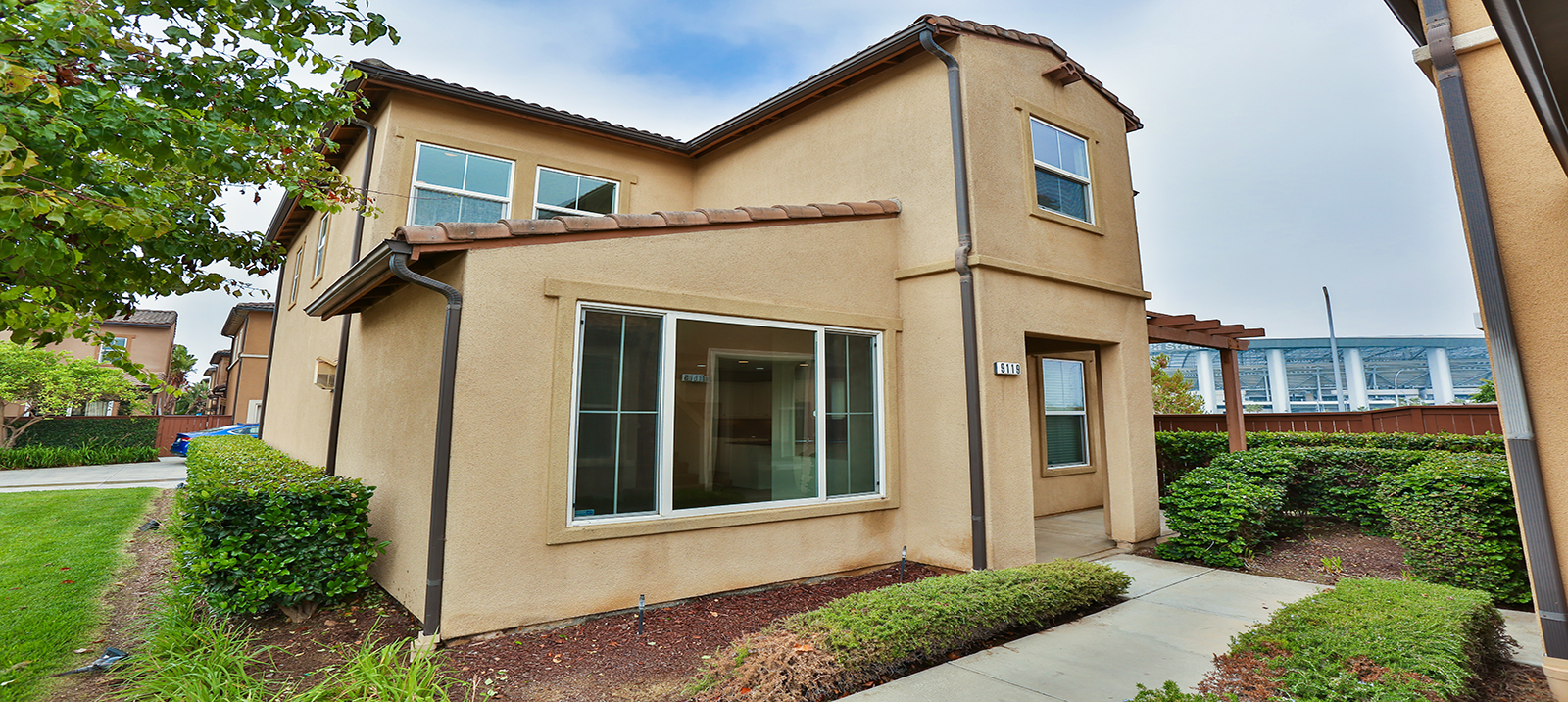 9119 S Cullen Way , Inglewood, CA 90305 | MLS# | Bankers Realty ...