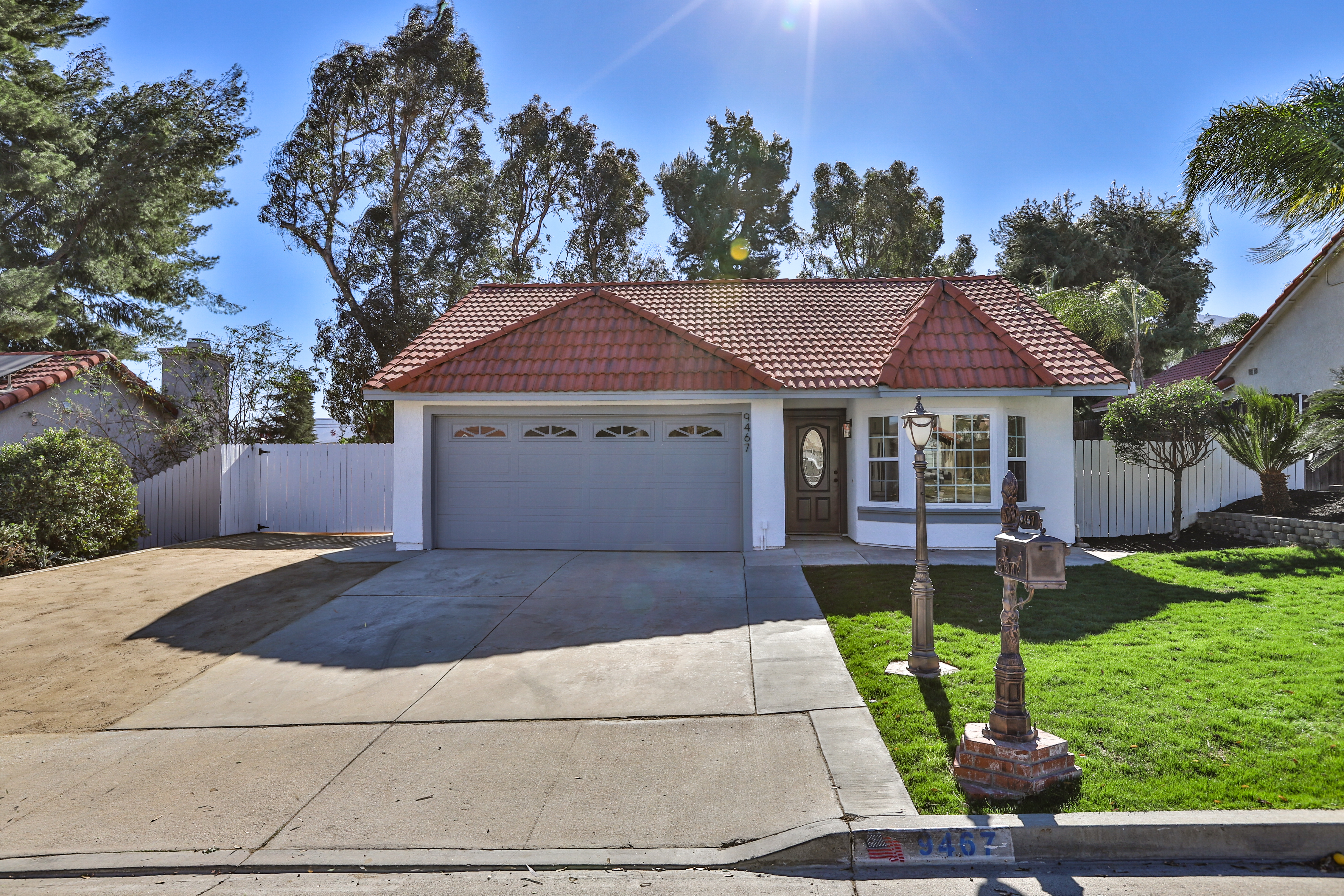 9467 Palm Canyon Dr., Corona, CA