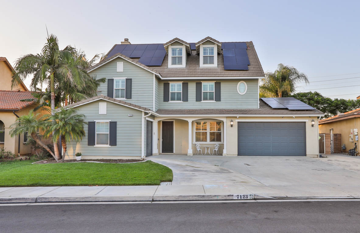 7123 Cottage Grove Drive, Corona, CA