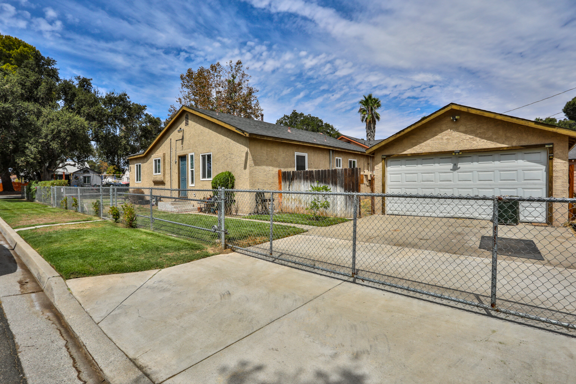 2429 Serrano Rd N, San Bernardino, CA