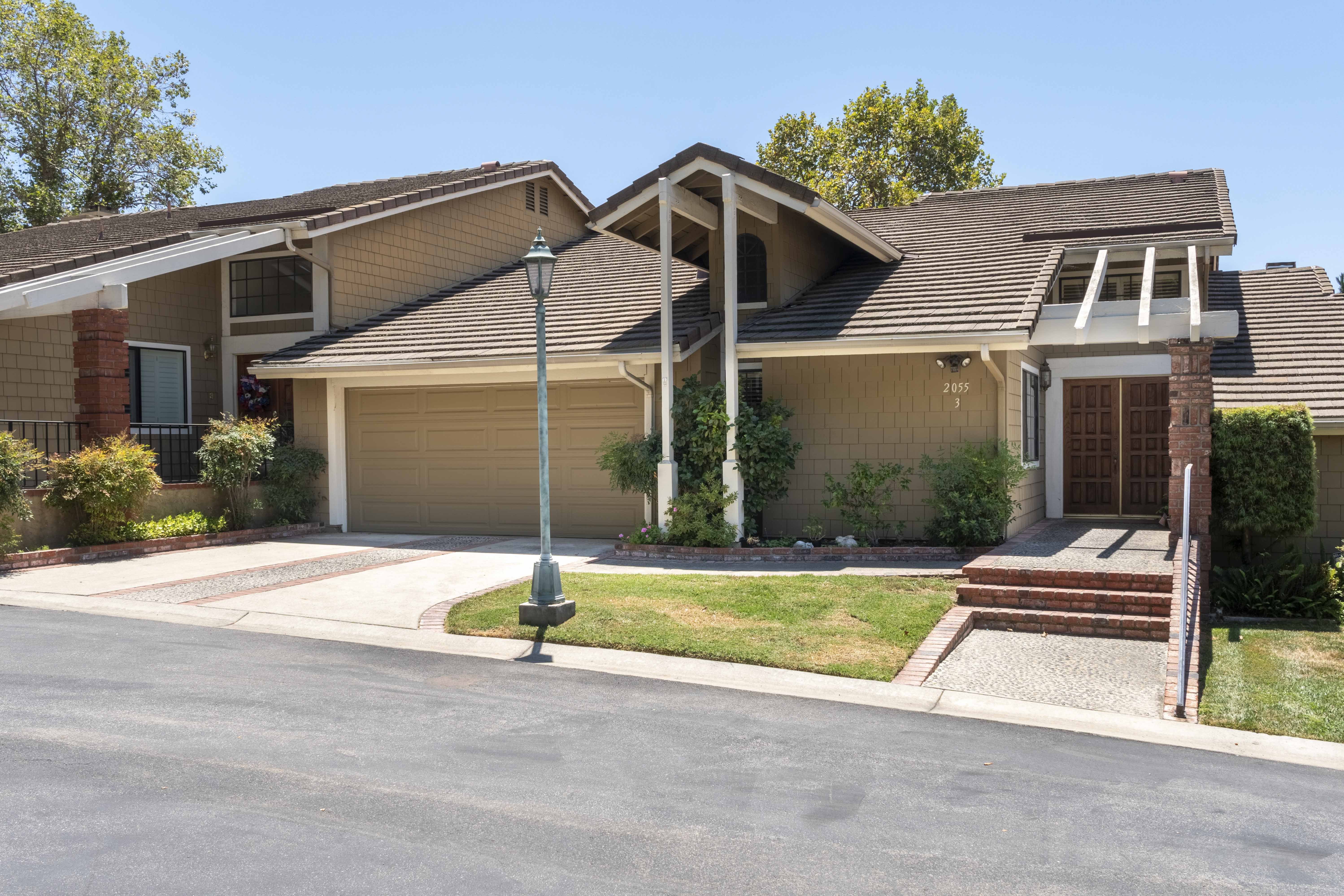 2055 Rosemont Avenue, Pasadena, CA