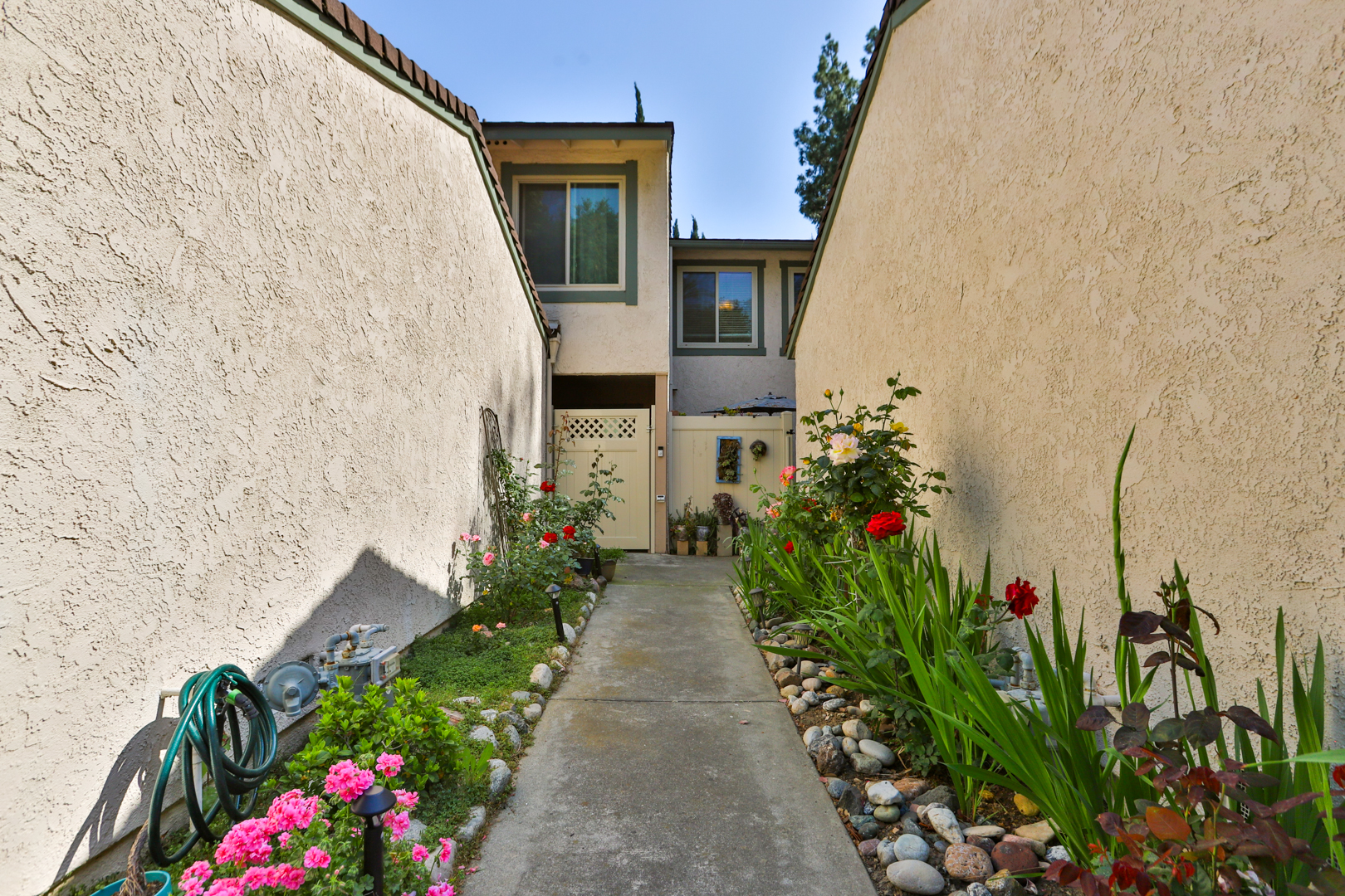 840 East Sycamore Drive, Azusa, CA