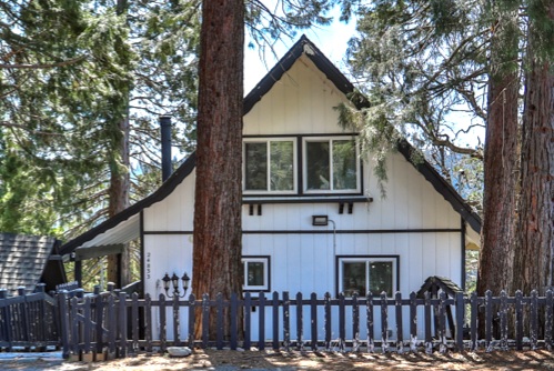 24833 Matterhorn Court, Crestline, CA