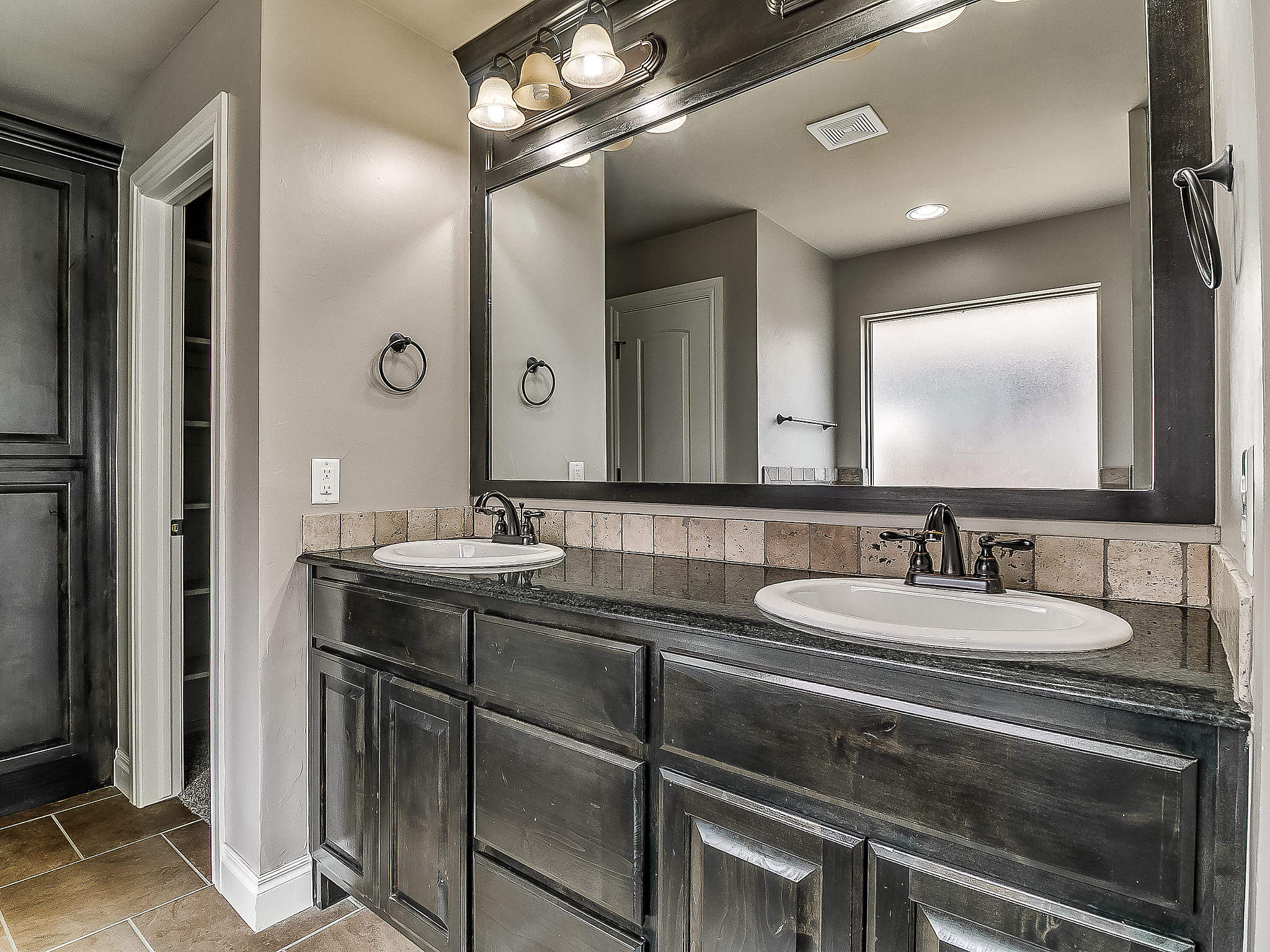 13908 Drakes Way, Yukon, OK Peak RES Tour