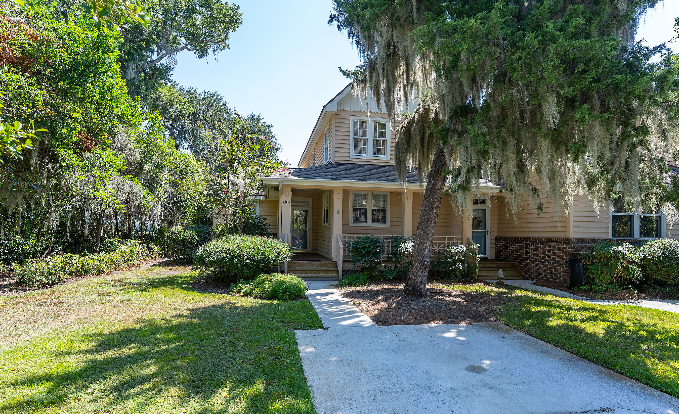 1309 Barnwell Bluff, Beaufort, SC 29902 AJPierro Photography Tour