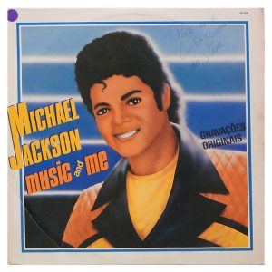 Michael Jackson – "Music And Me" º