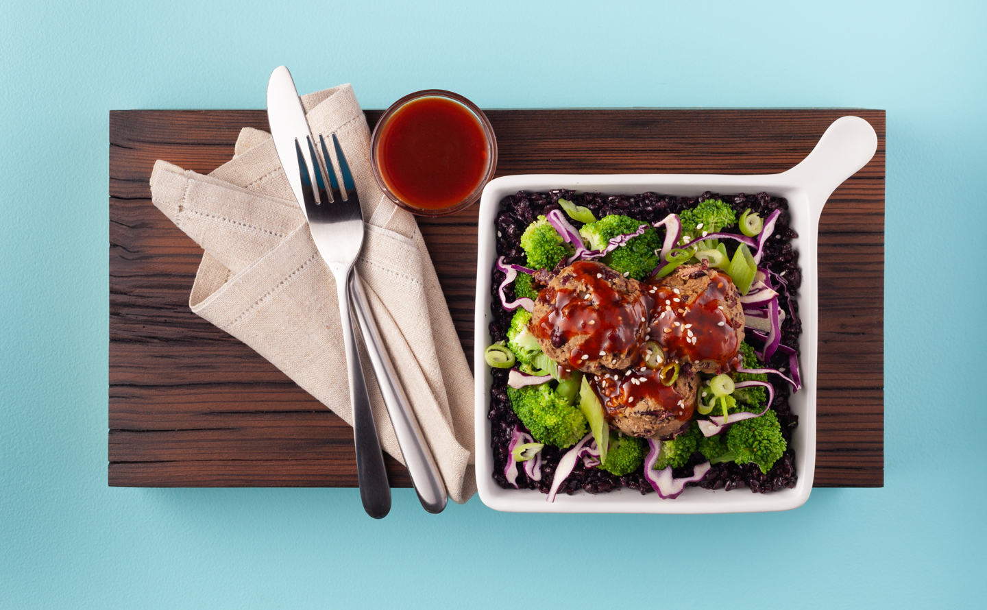 Korean Kidney Bean Balls with Ginger Brown Rice