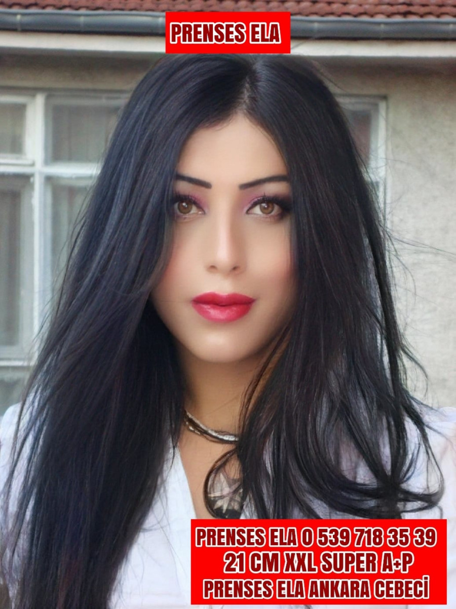 Men tasodifan uni onanizm qilayotganini kordim.