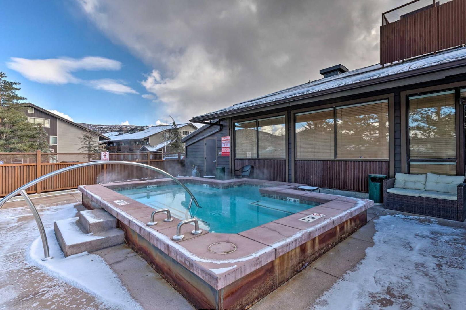 The Prospector Park City Large Hot Tub (all year)