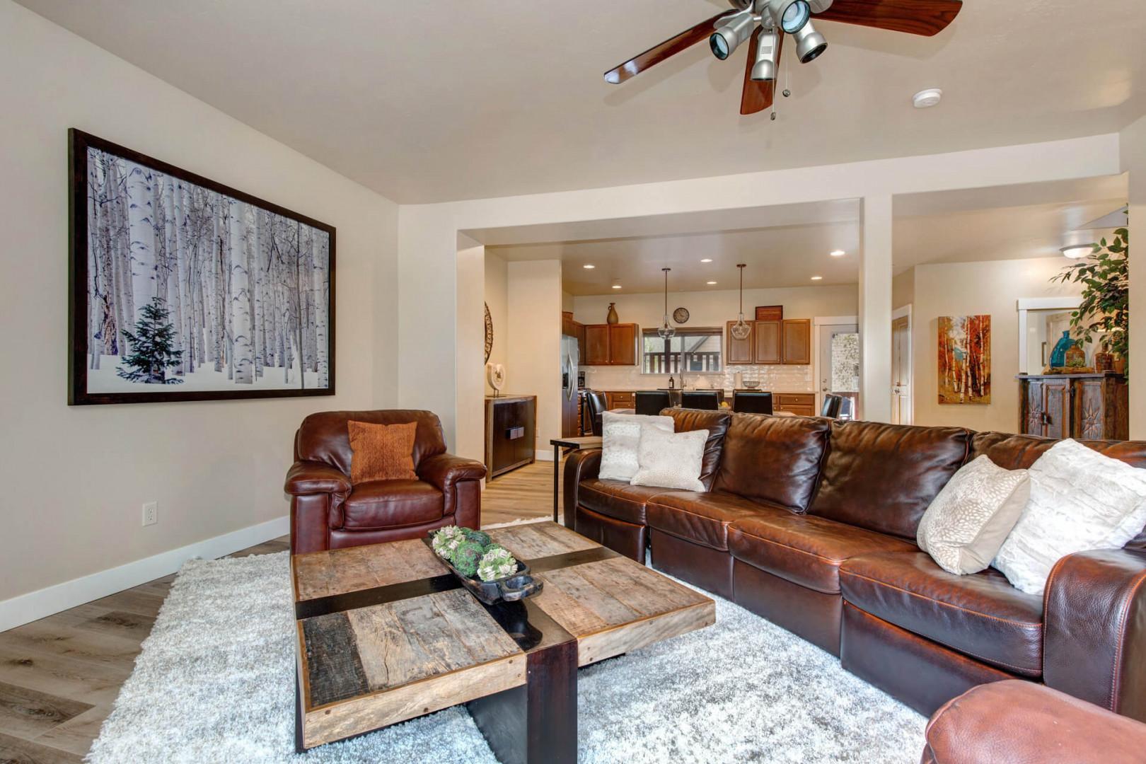 Bear Hollow Village 5610: Cozy sofa set and center table in a stylish living space.