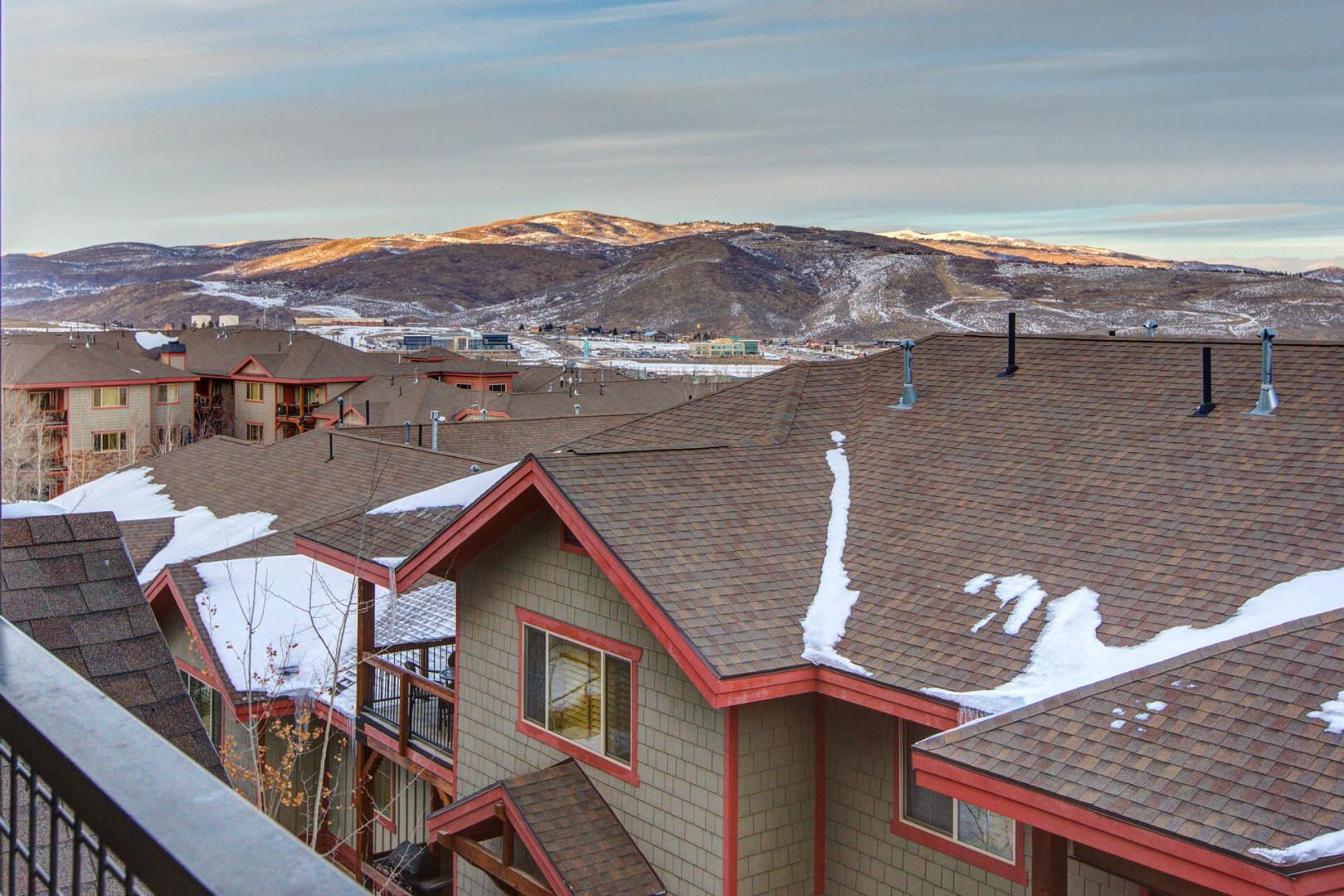 Bear Hollow Ridge 2308: This condo rises above the surroundings.