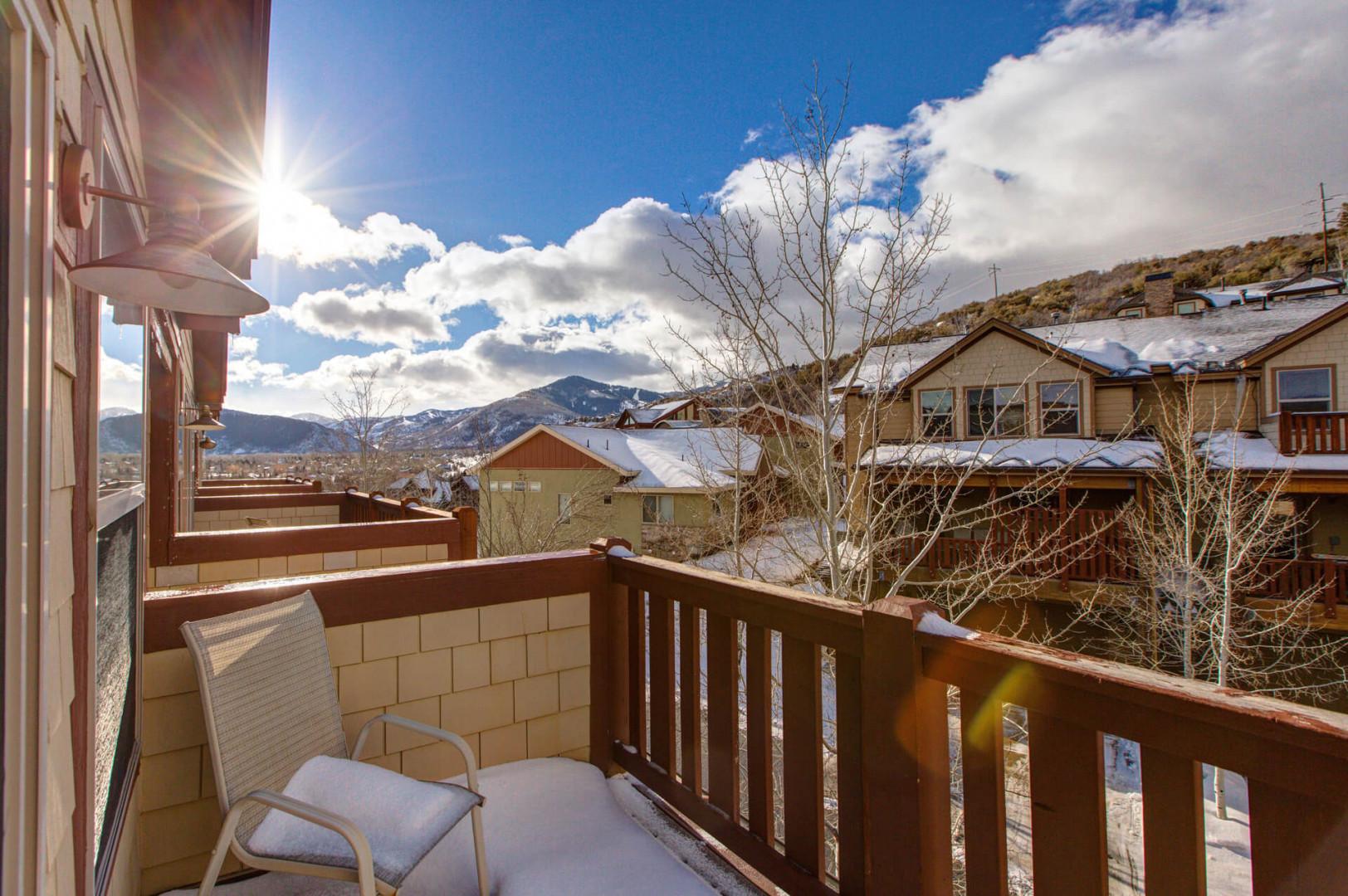 Bear Hollow Village 5437: Your private oasis off the top floor Master suite.