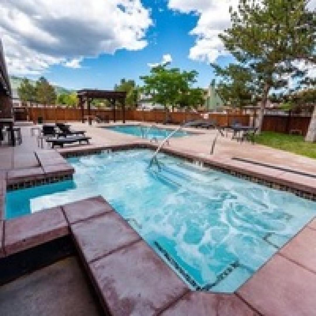 The Prospector Park City Hot tub