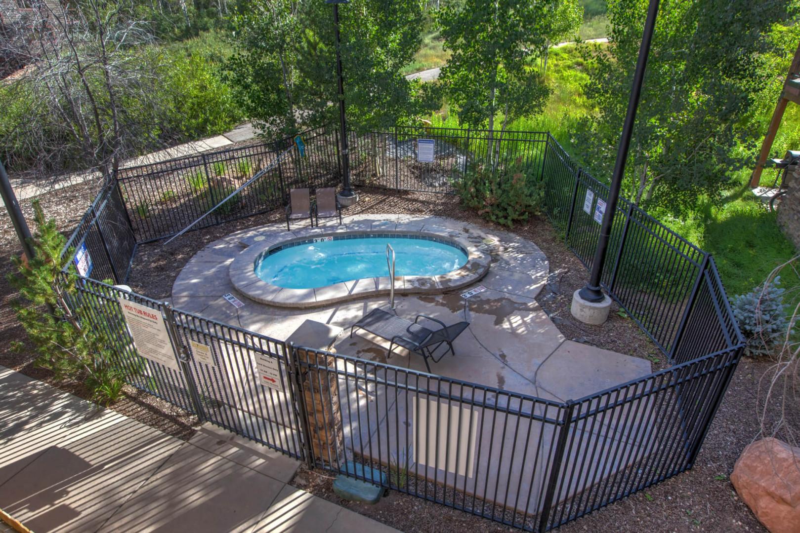 Vacation Rentals in Park City at Bear Hollow Lodges 1304: Building hot tub