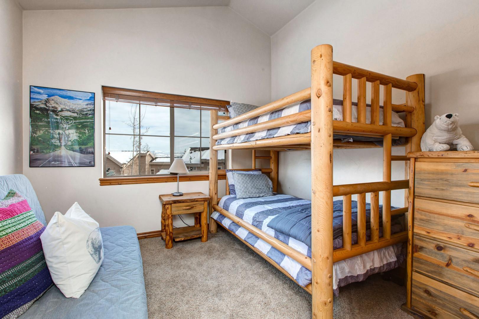 Bear Hollow 5478: Bunk Bed Room: "Cozy nook with a view, perfect for lounging and dreaming away."