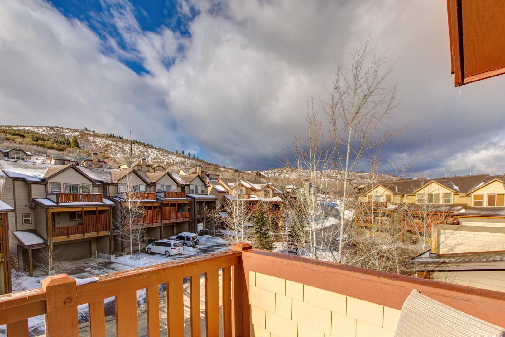 Bear Hollow Village 5437: Stunning mountain views from the top floor deck.   oor.