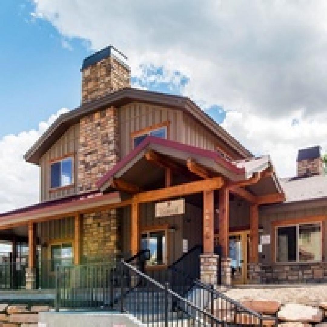 Vacation Rentals in Park City at Bear Hollow Lodges 1304: Community hot tub