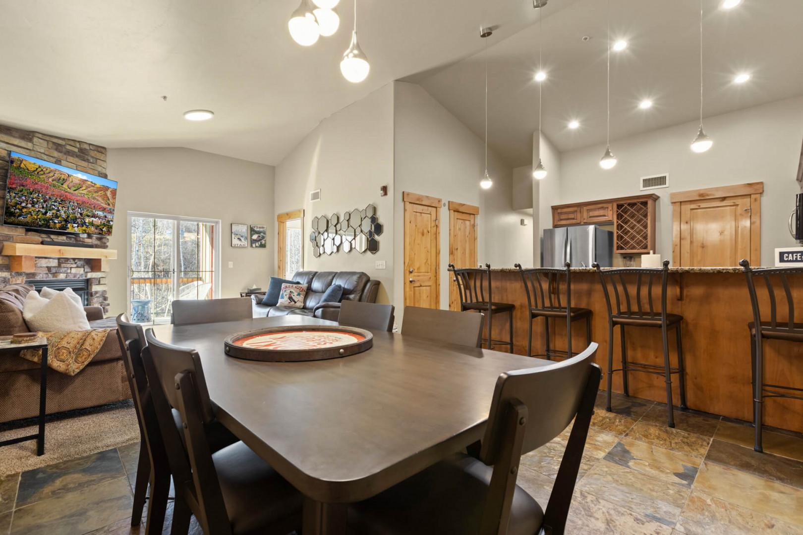 Bear Hollow 1404: Inviting dining table in a cozy kitchen setting.