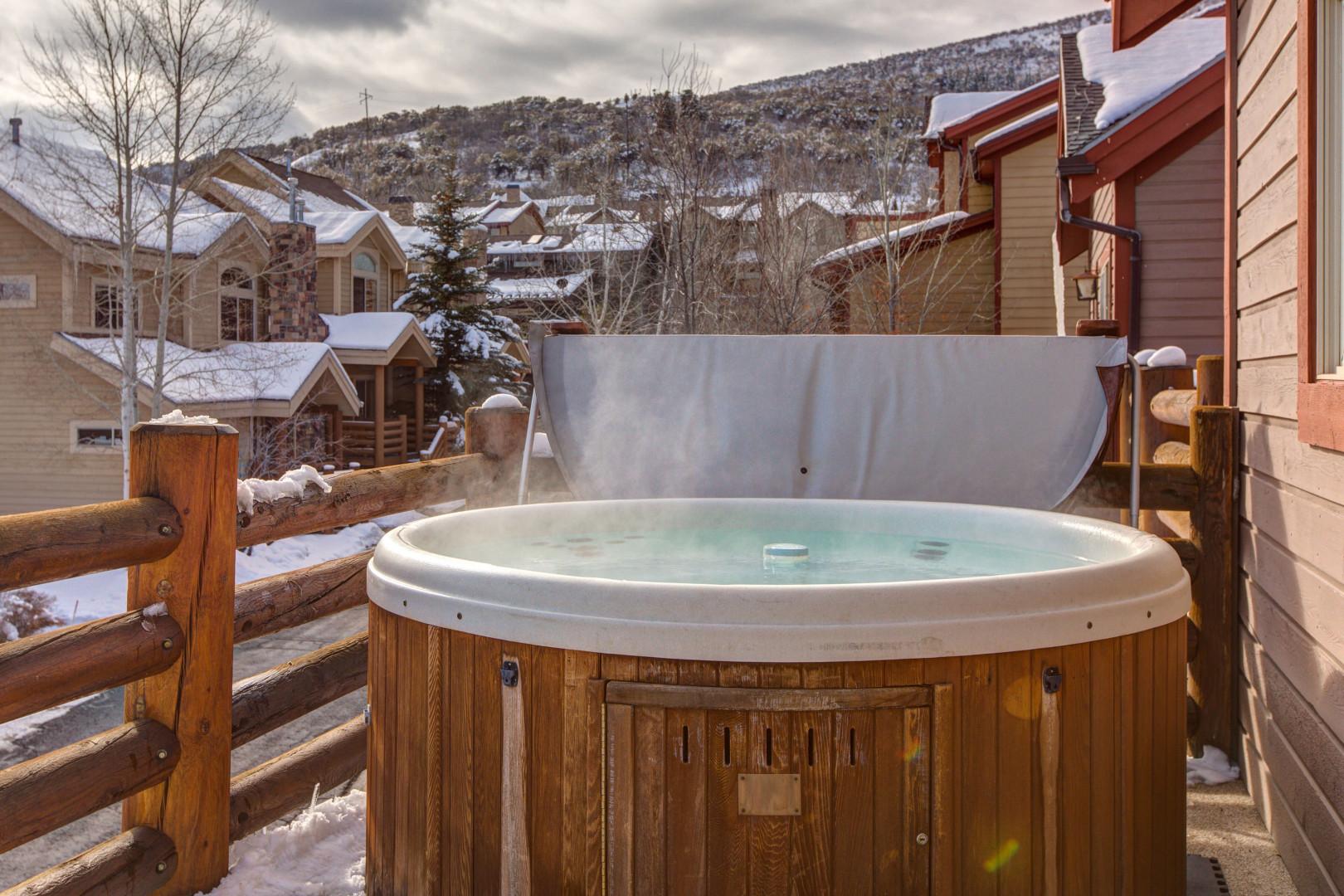 Bear Hollow 5478 Outdoor Hot Tub: "Relaxing soak under the stars, pure bliss awaits in the tub."