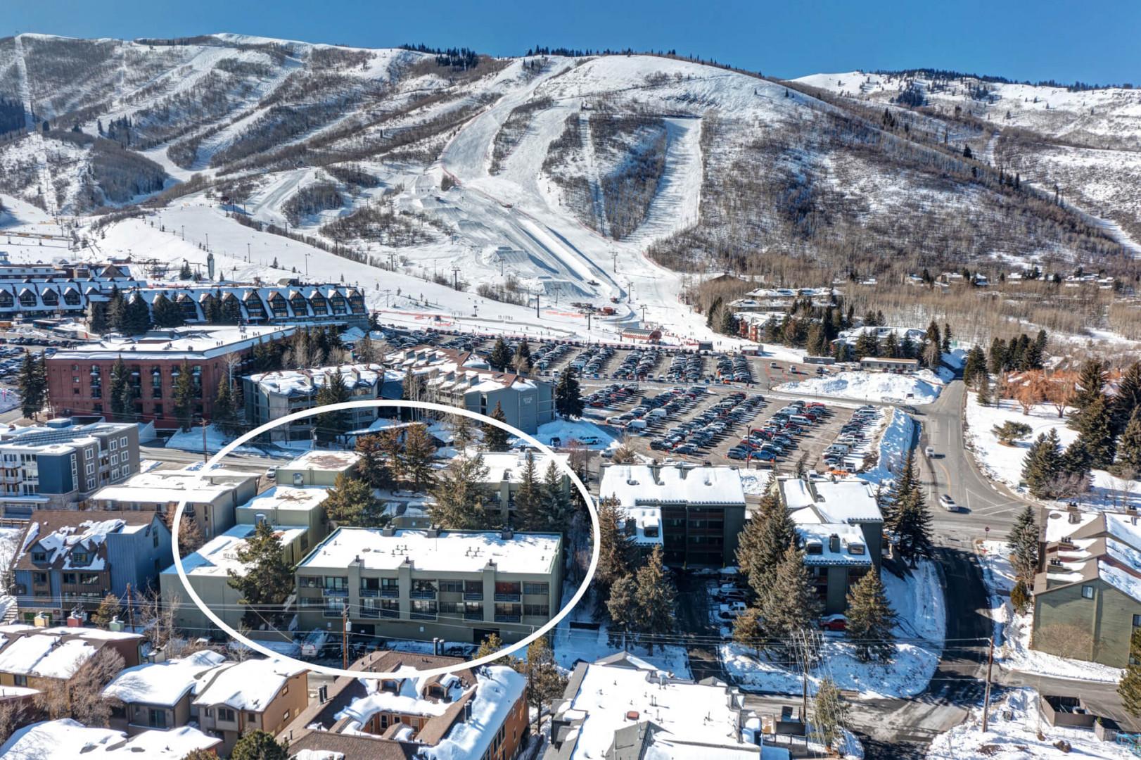 Edelweiss Haus A102 by Moose Management: Adjacent and walkable to Park City Mountain Resort