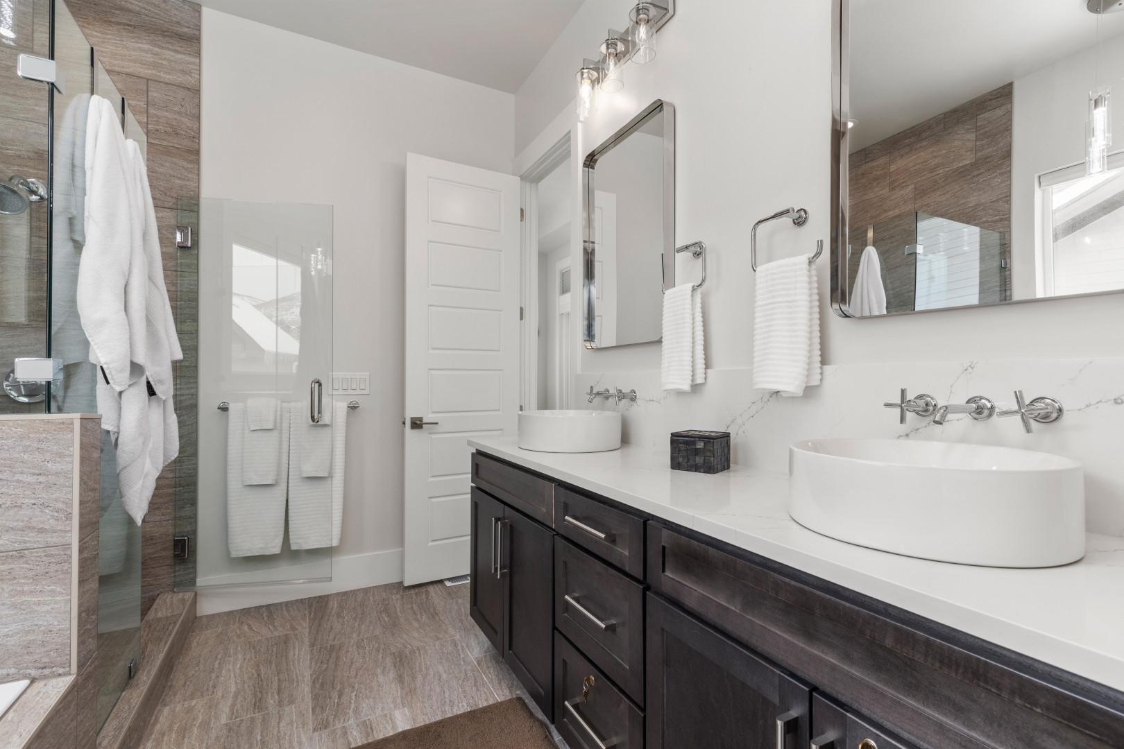 Deer Springs 12797: Reflective sink area with a sleek mirror, perfect for morning routines.