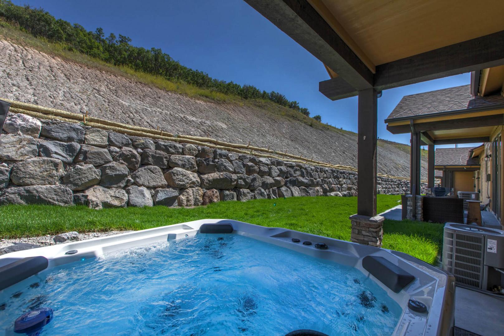 Black Rock Ridge 14488: Outdoor Hot Tub: "Relax and unwind in the soothing waters under the open sky."