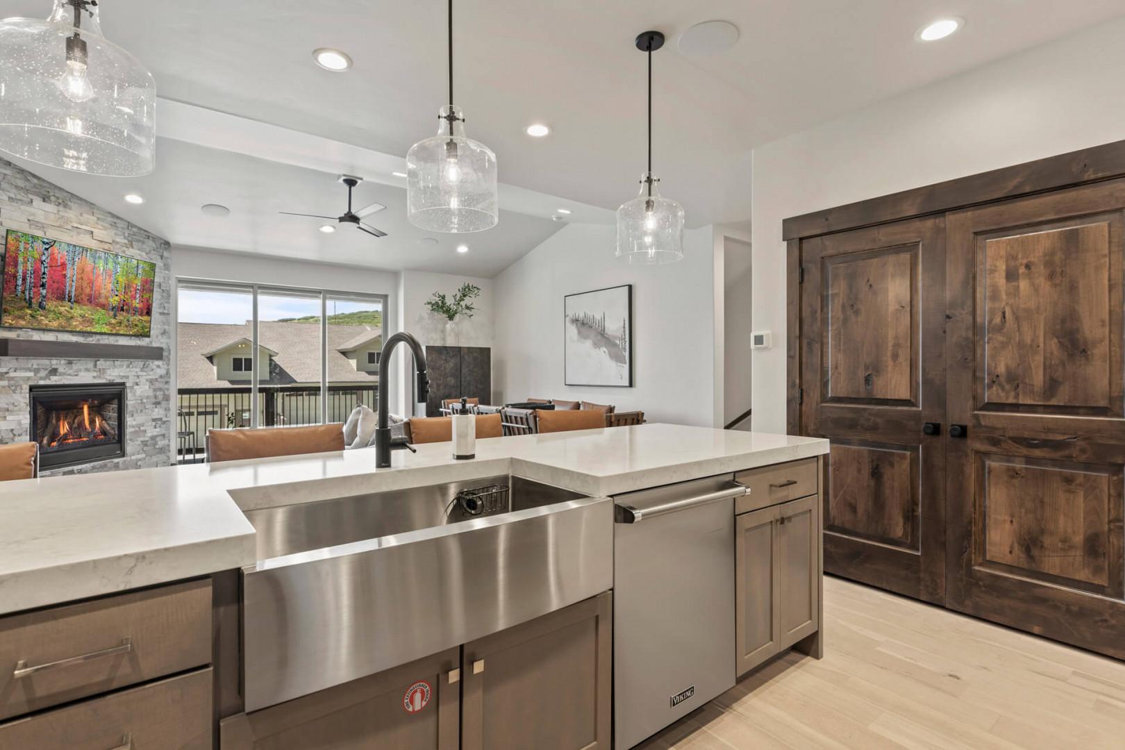 Black Rock Ridge 14488: Sparkling clean kitchen sink in a spacious, well-lit cooking area.