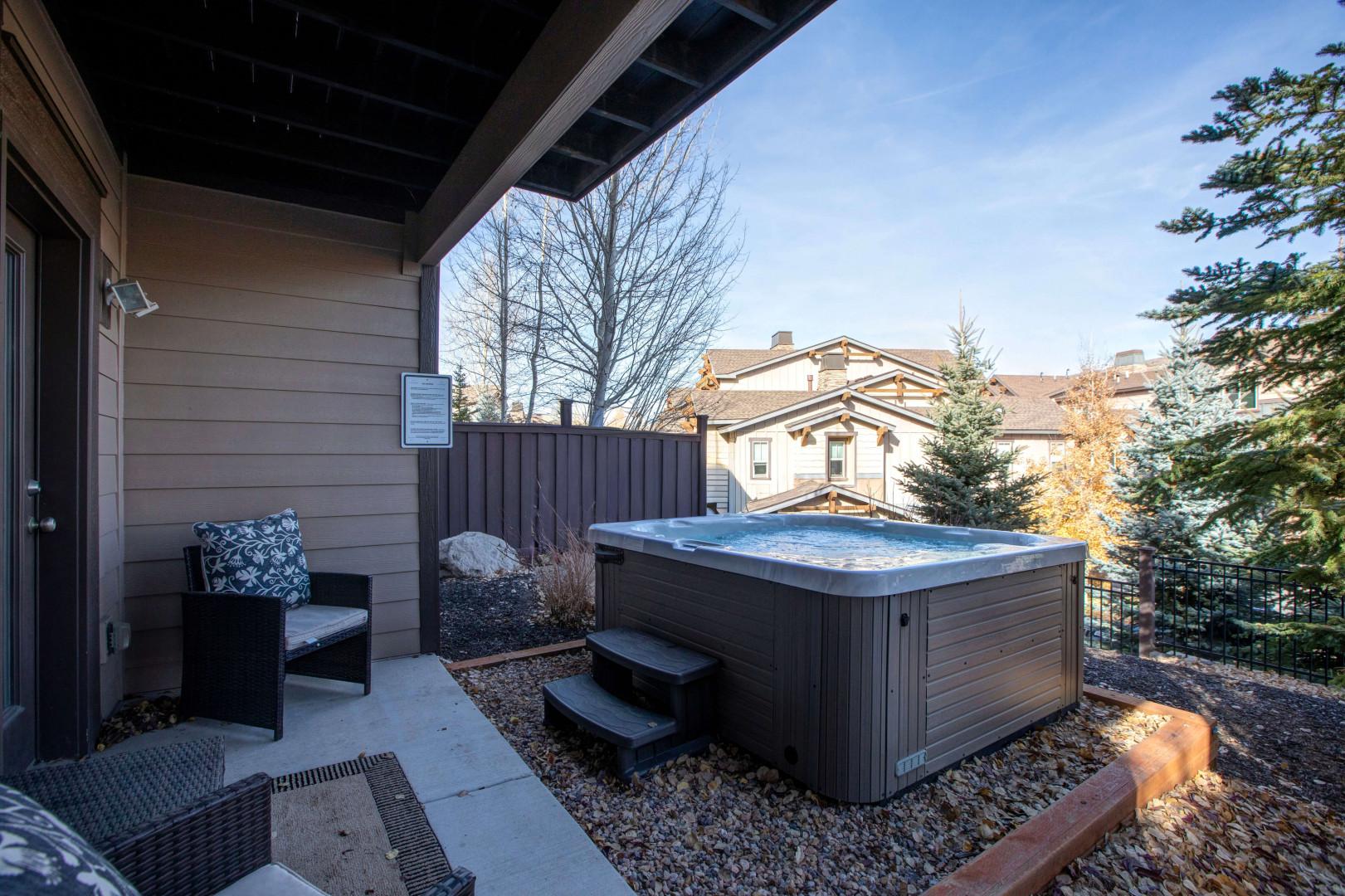Retreat at Jordanelle 13282: Private hot tub