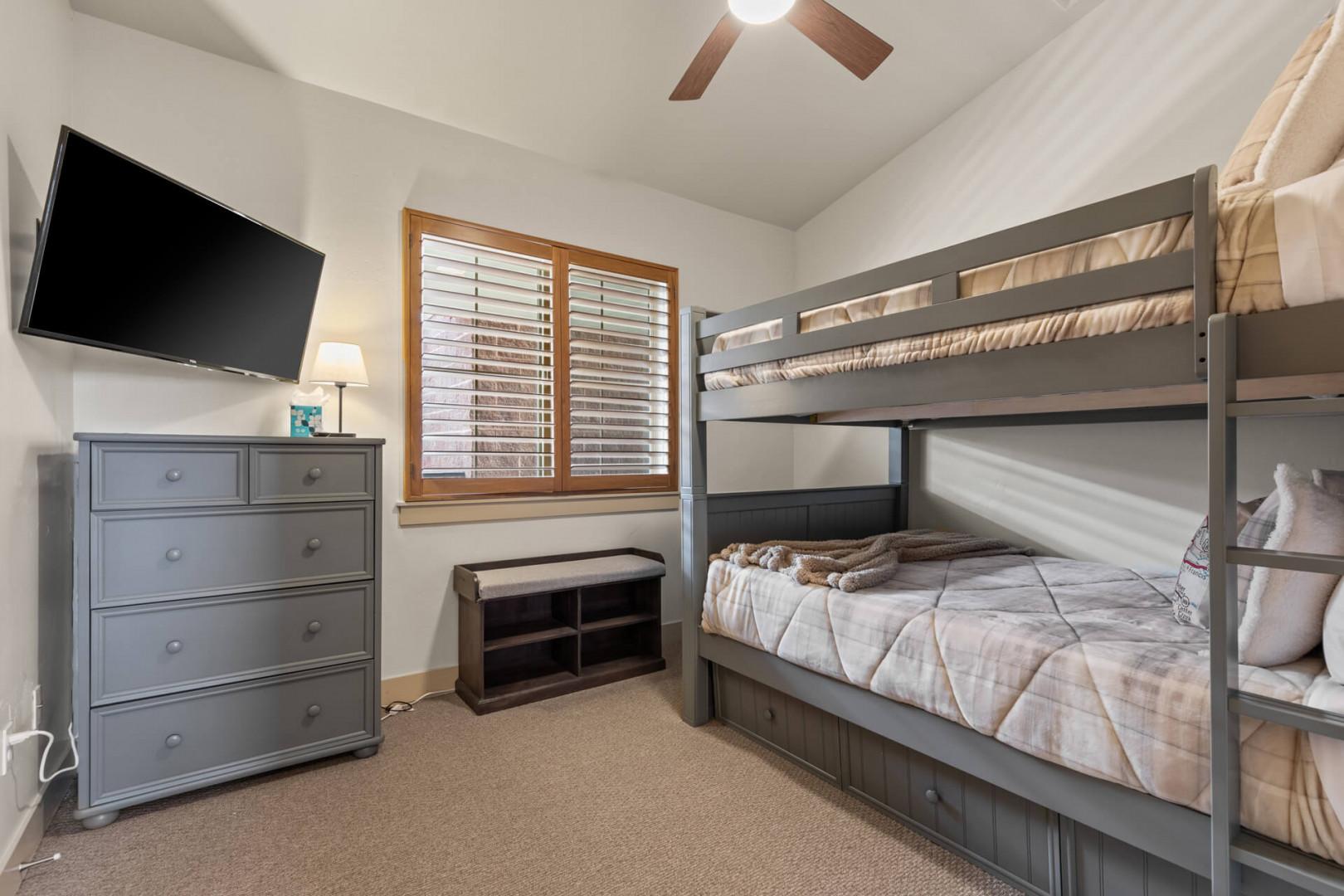 Vacation Rentals in Park City at Bear Hollow Lodges 1304: Guest bedroom with Queen-over-Queen bunkbed and XL Twin trundle