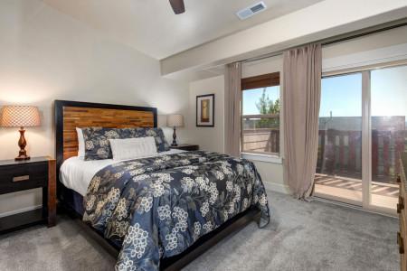 Bear Hollow Village 5610