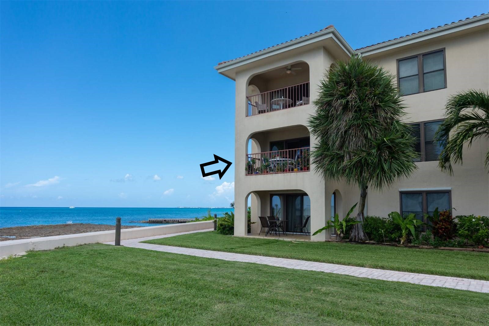 Villas 201 2BR Oceanfront