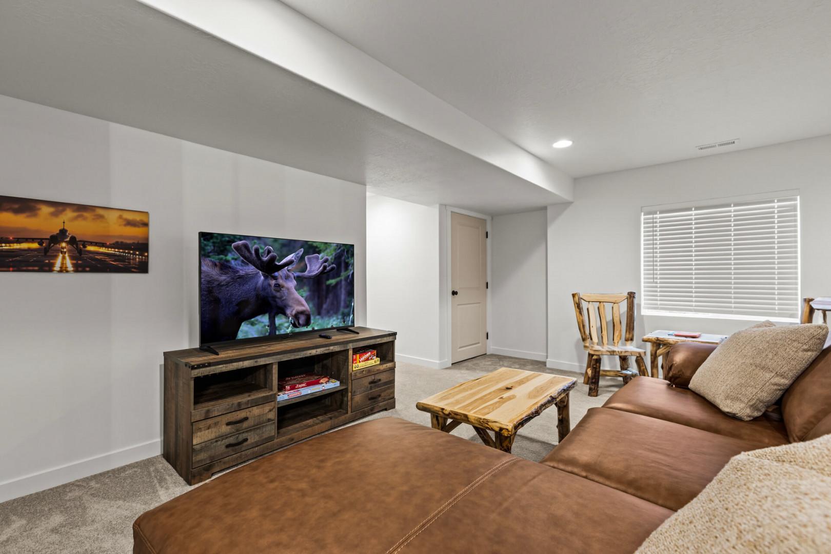 Coyote Ridge 1796: Downstairs Den/Bedroom