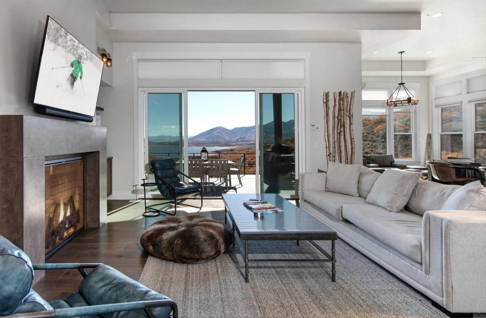 Deer Springs 12797: Sliding glass doors frame the magnificent mountain views and lead outside to the TERRACE.