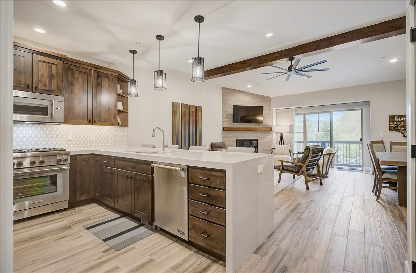 Black Rock Ridge 14202: Modern kitchen countertop and cozy sofa set in the living space.