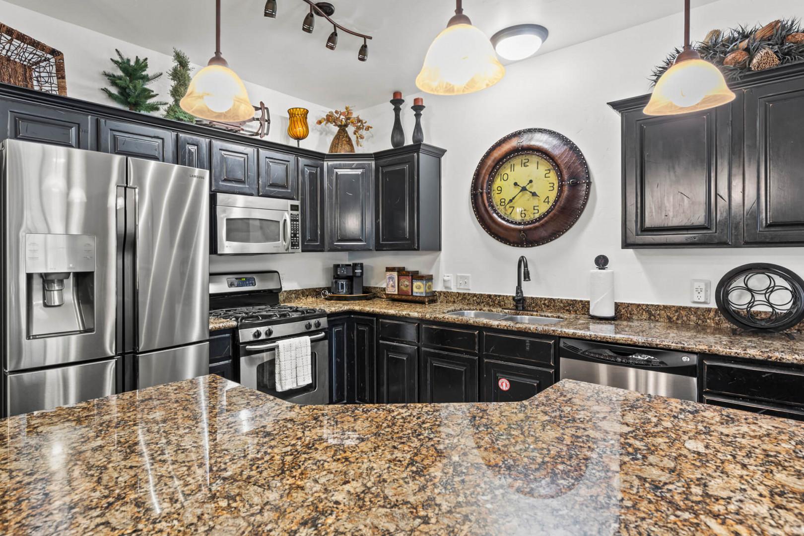 Vacation Rentals in Park City at Bear Hollow Lodges 1304: Fully-equipped kitchen