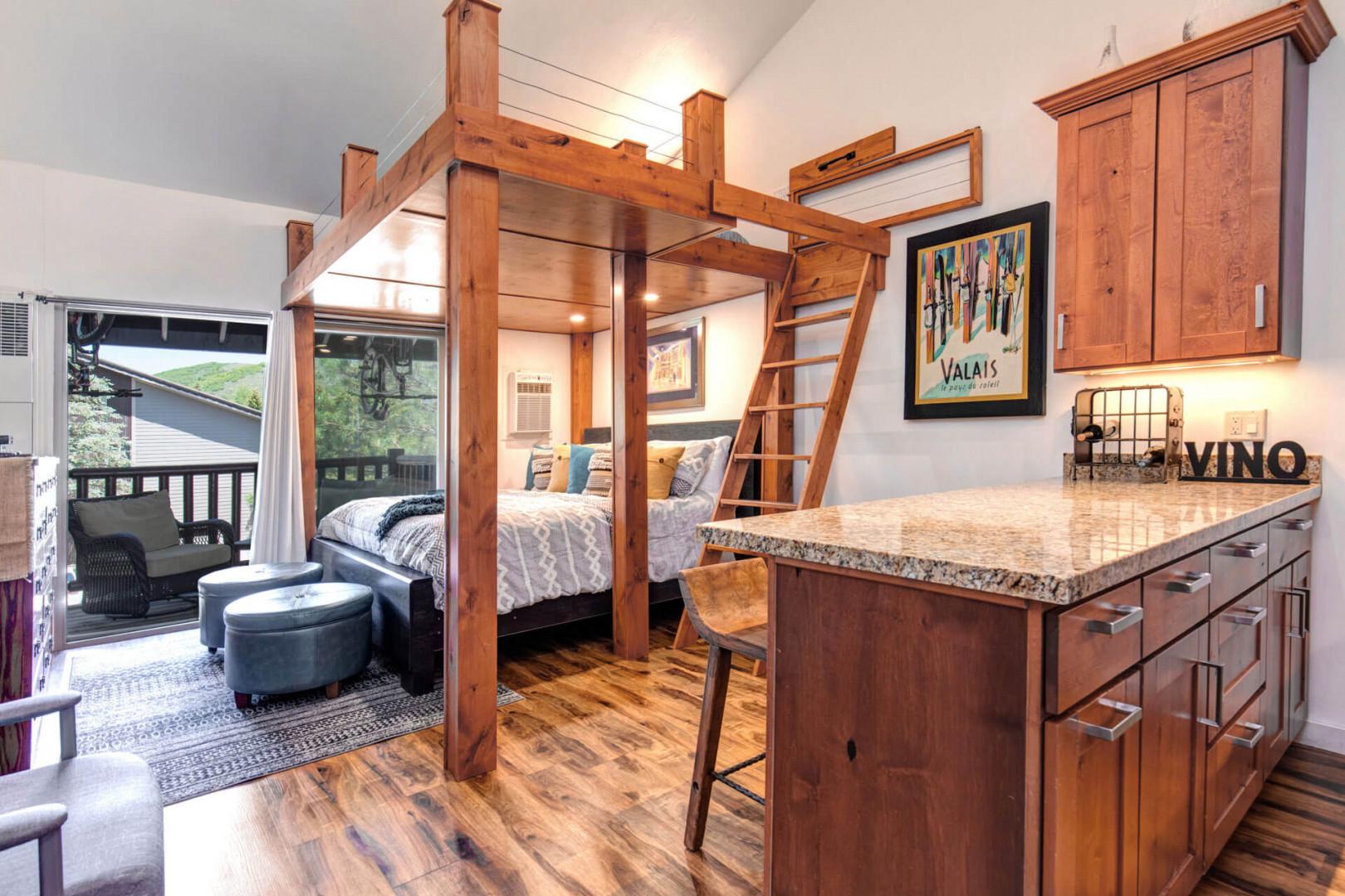 Vacation Rentals in Park City at Prospector Lodge 627: Studio with King bed and King loft bed
