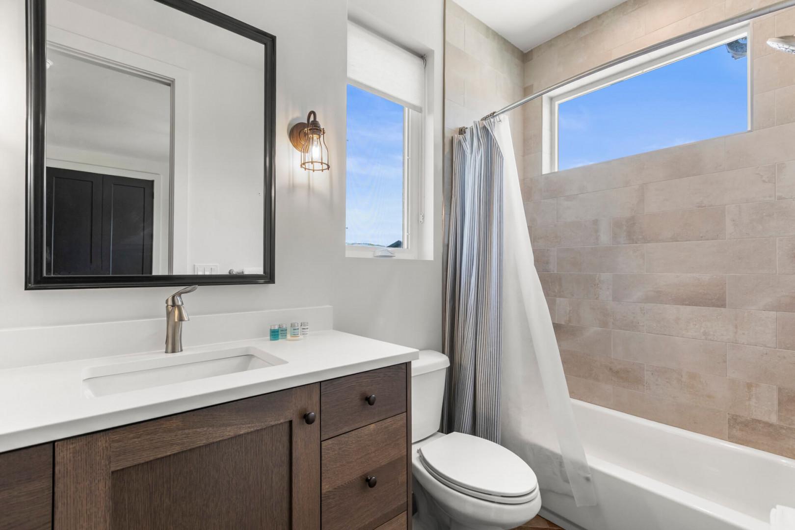 Jordanelle Estates 13200: Main level office ensuite bathroom.