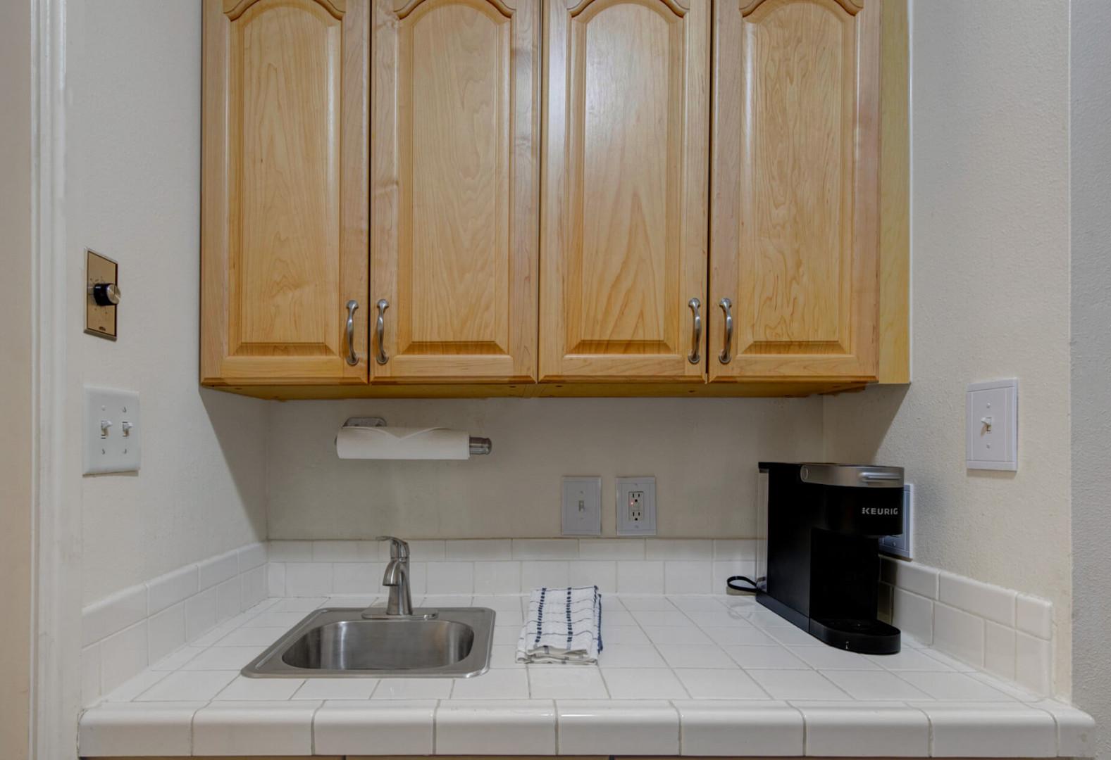 Vacation Rentals in Park City at Prospector Lodge 925: Kitchenette