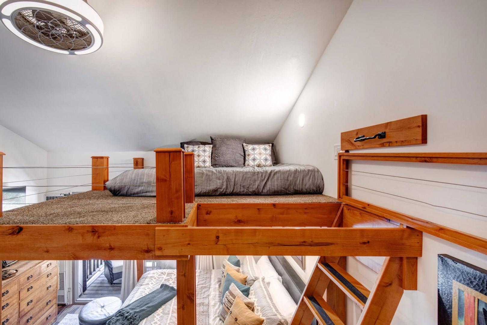 Vacation Rentals in Park City at Prospector Lodge 627: Studio with King bed and King loft bed