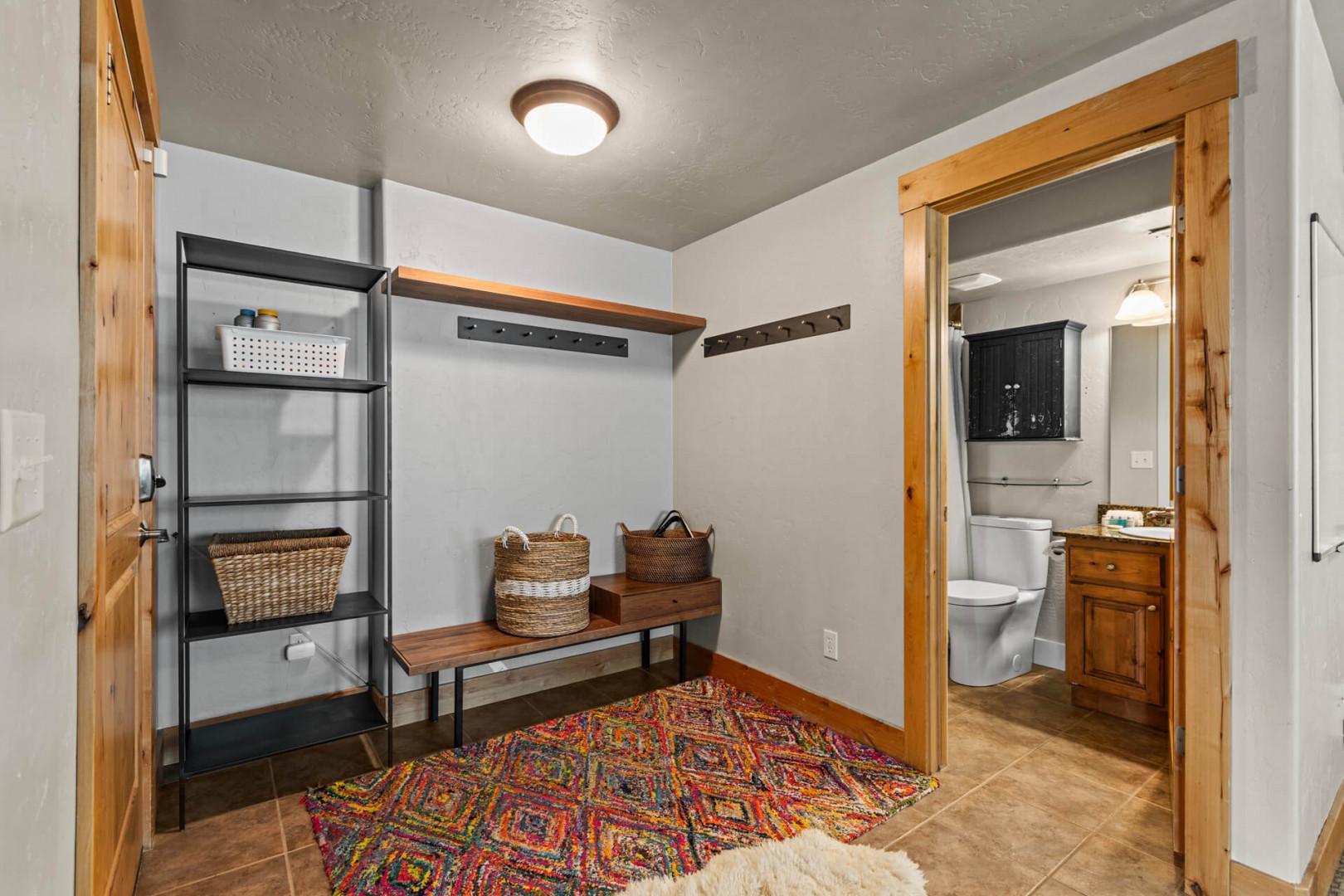 5598 Kodiak Way_044