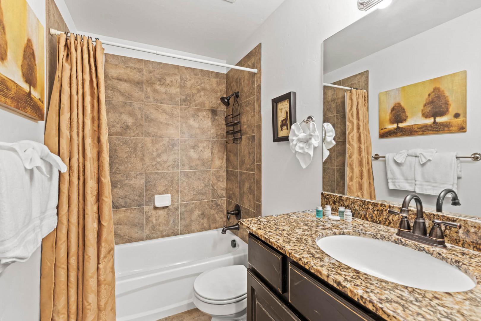 Vacation Rentals in Park City at Bear Hollow Lodges 1304: Shared guest bathroom