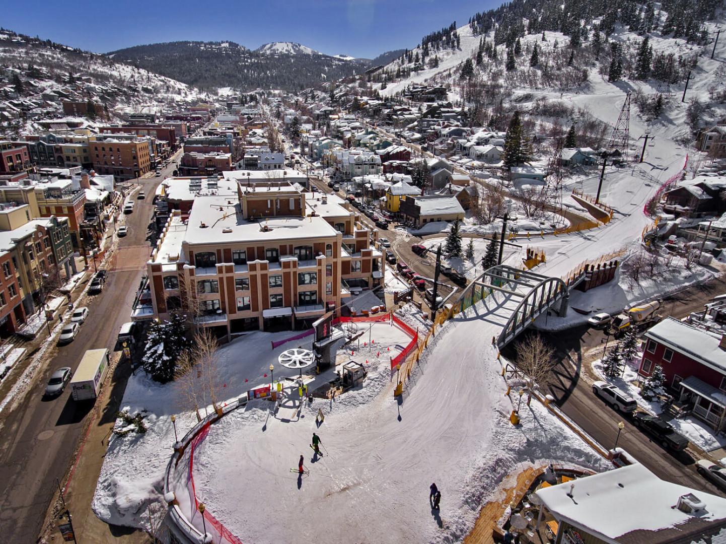 Town Lift - Ski in and Out of Main Street